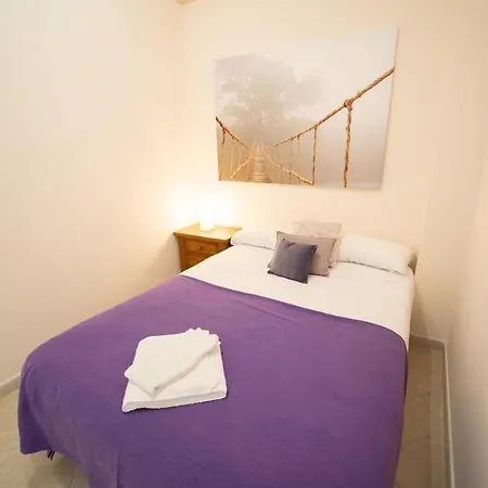Larra Nervion Subway Tranvia Apartment