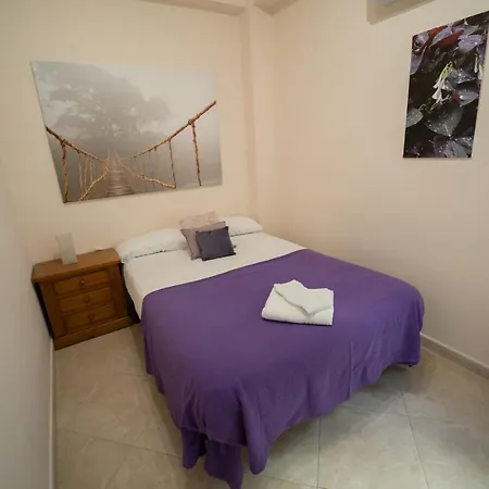 Larra Nervion Subway Tranvia Apartment *