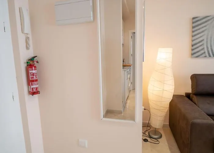 Appartamento Larra Nervion Subway Tranvia Siviglia